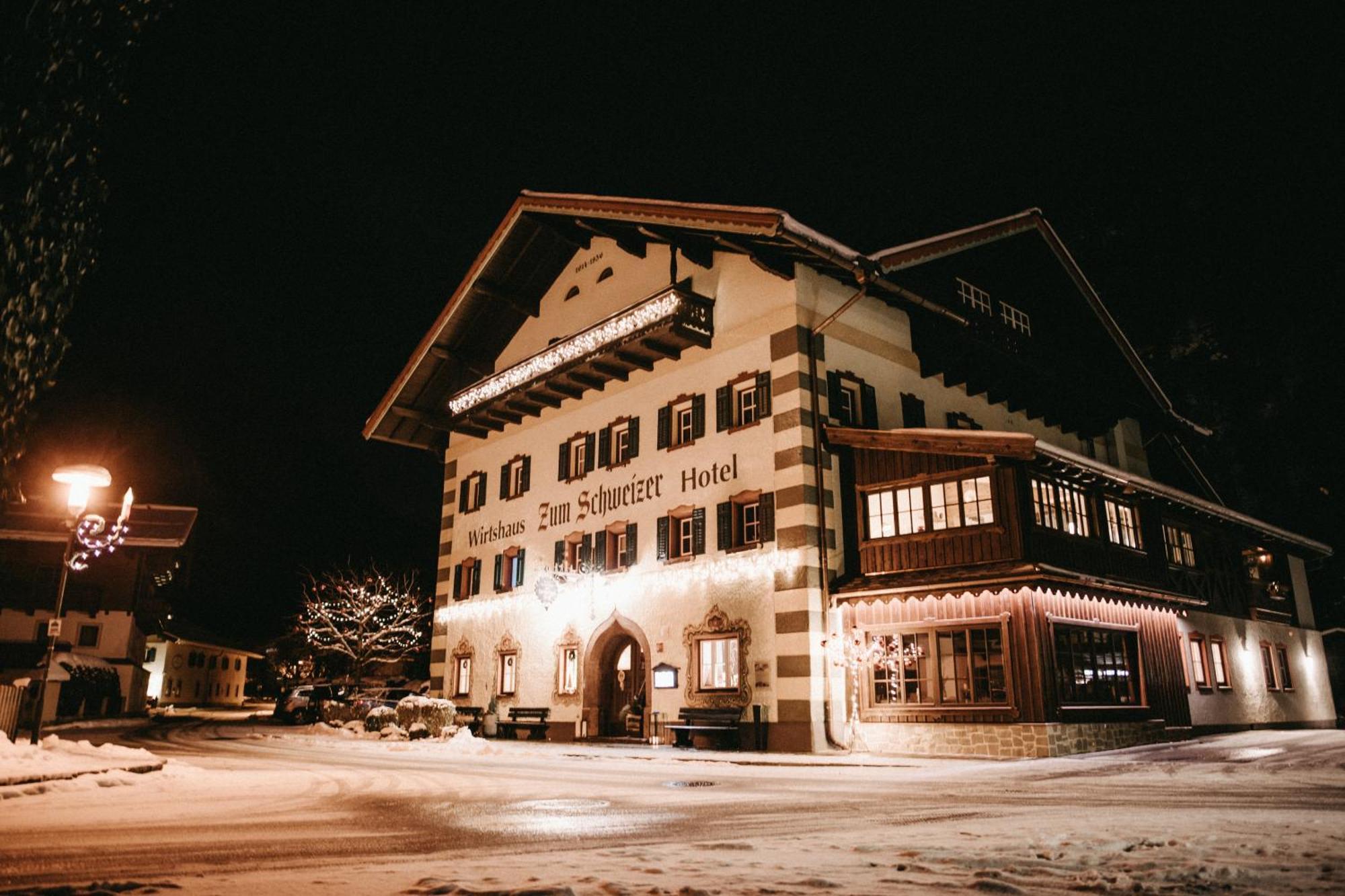 Hotel - Wirts'Haus "Zum Schweizer" โลเฟอร์ ภายนอก รูปภาพ