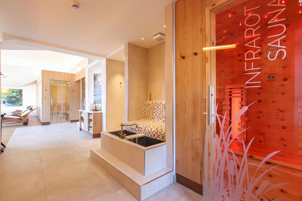 Hotel - Wirts'Haus "Zum Schweizer" โลเฟอร์ ภายนอก รูปภาพ