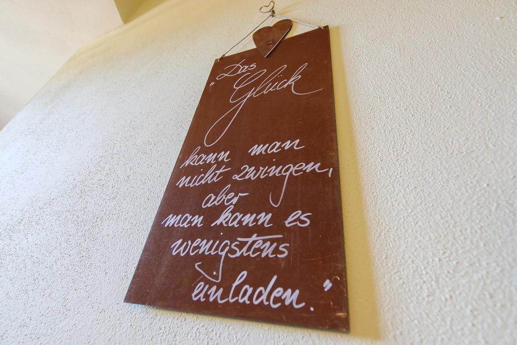 Hotel - Wirts'Haus "Zum Schweizer" โลเฟอร์ ภายนอก รูปภาพ