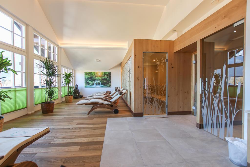Hotel - Wirts'Haus "Zum Schweizer" โลเฟอร์ ภายนอก รูปภาพ