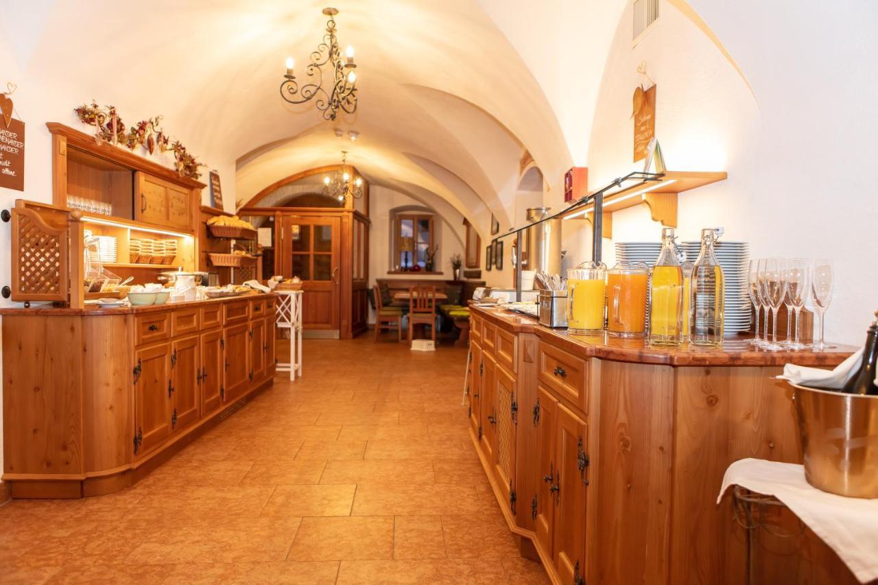 Hotel - Wirts'Haus "Zum Schweizer" โลเฟอร์ ภายนอก รูปภาพ